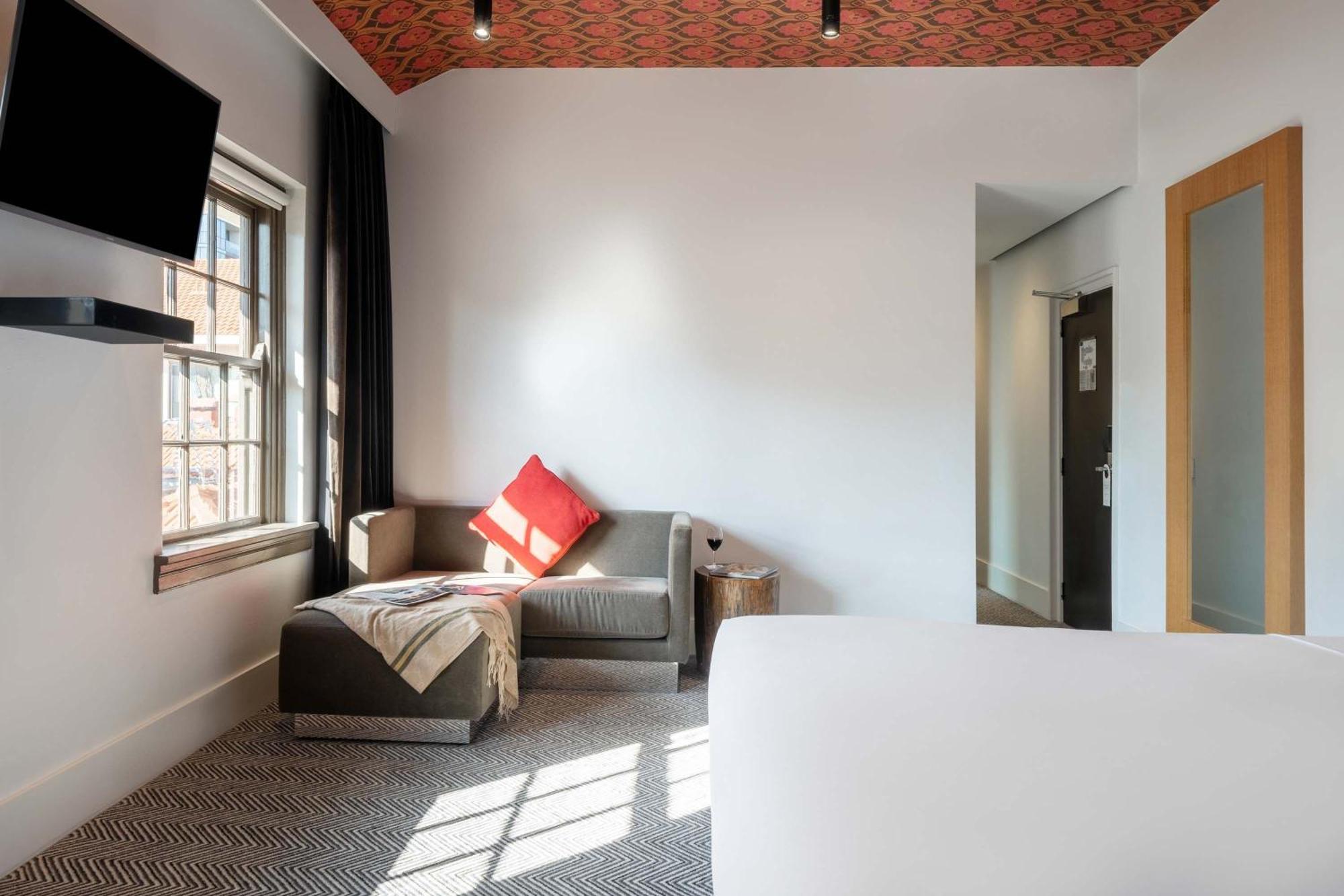 Peppers Gallery Hotel Canberra Bagian luar foto