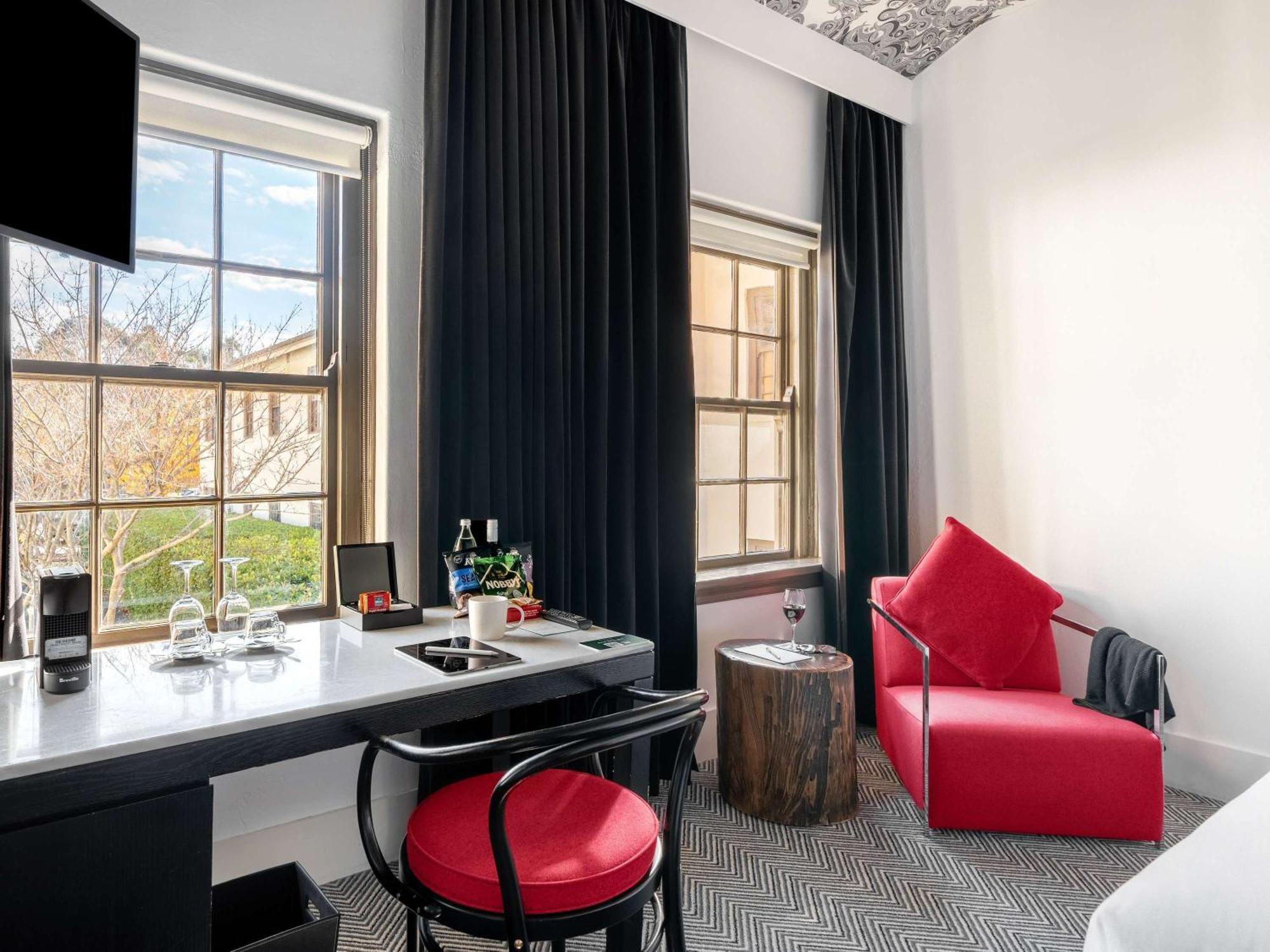 Peppers Gallery Hotel Canberra Bagian luar foto