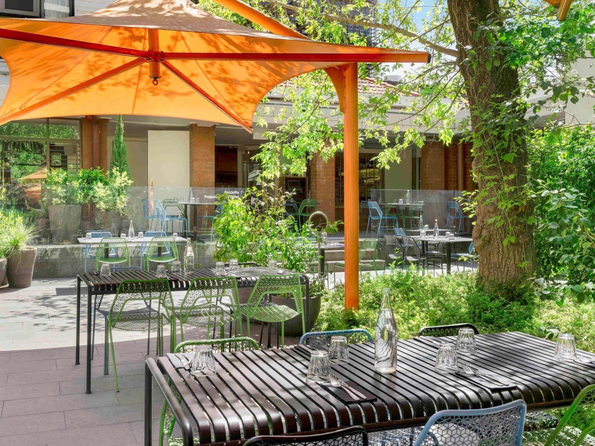 Peppers Gallery Hotel Canberra Bagian luar foto